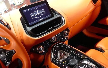 Aston Martin DBS III, 2020 год, 15 570 000 рублей, 13 фотография