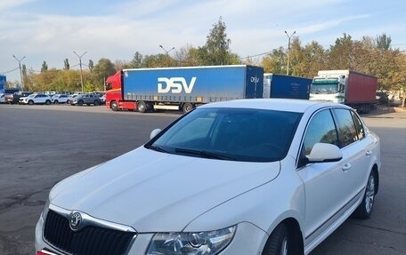 Skoda Superb III рестайлинг, 2011 год, 730 000 рублей, 17 фотография