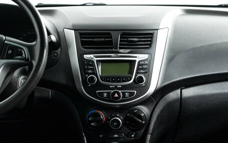 Hyundai Solaris II рестайлинг, 2013 год, 727 989 рублей, 14 фотография