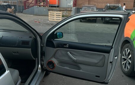 Volkswagen Golf IV, 2003 год, 280 000 рублей, 5 фотография