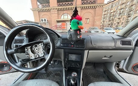 Volkswagen Golf IV, 2003 год, 280 000 рублей, 12 фотография