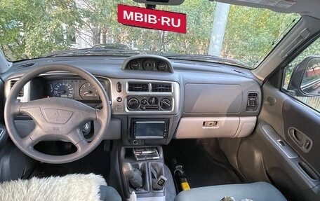 Mitsubishi Pajero Sport II рестайлинг, 2006 год, 2 500 000 рублей, 16 фотография