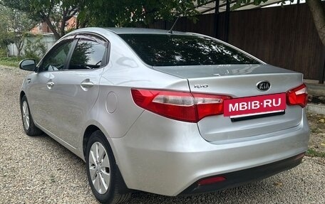 KIA Rio III рестайлинг, 2012 год, 750 000 рублей, 6 фотография