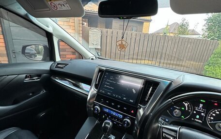 Toyota Vellfire II, 2017 год, 3 650 000 рублей, 9 фотография