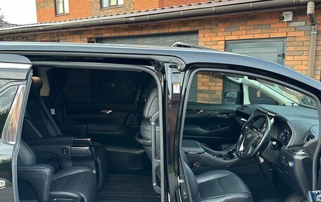 Toyota Vellfire II, 2017 год, 3 650 000 рублей, 11 фотография