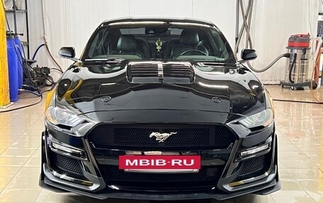 Ford Mustang VI рестайлинг, 2020 год, 2 100 000 рублей, 4 фотография