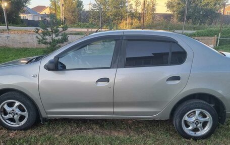 Renault Logan II, 2017 год, 769 000 рублей, 2 фотография
