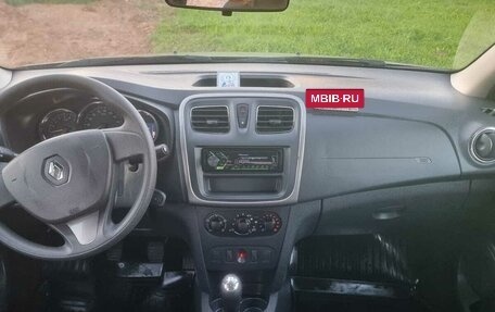 Renault Logan II, 2017 год, 769 000 рублей, 7 фотография