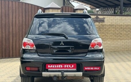 Mitsubishi Outlander III рестайлинг 3, 2007 год, 780 000 рублей, 4 фотография