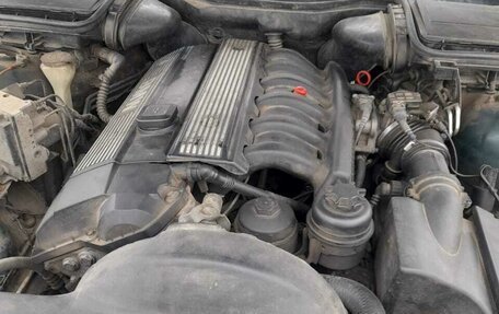 BMW 5 серия, 1999 год, 500 000 рублей, 3 фотография