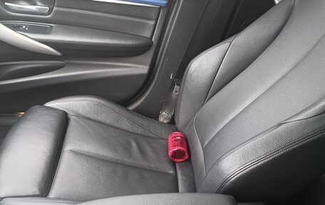 BMW 3 серия, 2017 год, 1 800 000 рублей, 9 фотография