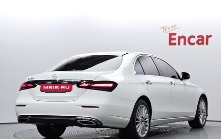 Mercedes-Benz E-Класс, 2021 год, 3 332 723 рублей, 2 фотография