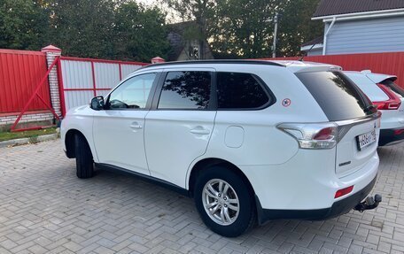 Mitsubishi Outlander III рестайлинг 3, 2012 год, 1 150 000 рублей, 2 фотография