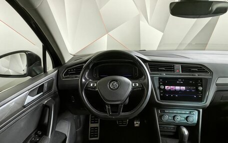Volkswagen Tiguan II, 2020 год, 1 929 000 рублей, 20 фотография