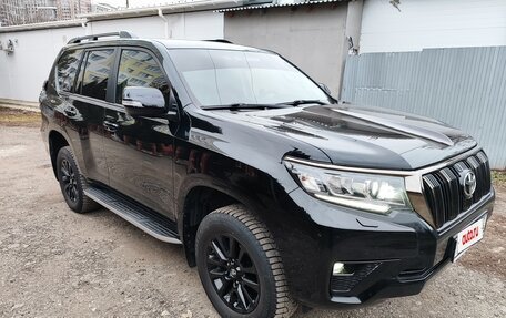Toyota Land Cruiser Prado 150 рестайлинг 2, 2021 год, 5 800 000 рублей, 11 фотография