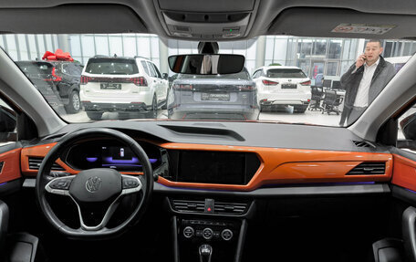 Volkswagen Taos, 2021 год, 2 535 000 рублей, 14 фотография