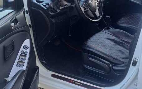 Hyundai Solaris II рестайлинг, 2014 год, 620 000 рублей, 4 фотография