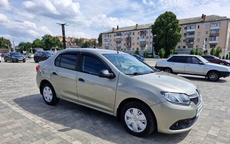 Renault Logan II, 2016 год, 990 000 рублей, 3 фотография