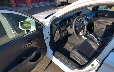 Honda Accord IX рестайлинг, 2013 год, 1 890 000 рублей, 9 фотография
