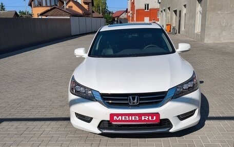 Honda Accord IX рестайлинг, 2013 год, 1 890 000 рублей, 7 фотография