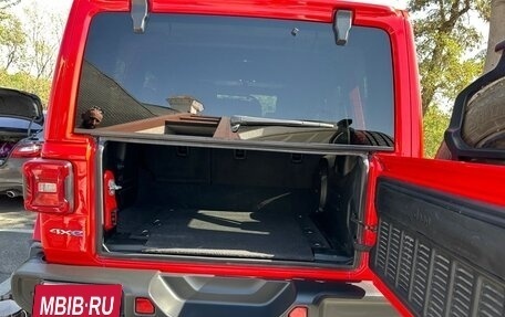 Jeep Wrangler, 2021 год, 5 300 000 рублей, 18 фотография