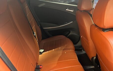 Hyundai Solaris II рестайлинг, 2015 год, 950 000 рублей, 5 фотография