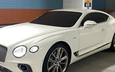 Bentley Continental GT III, 2023 год, 21 176 760 рублей, 1 фотография