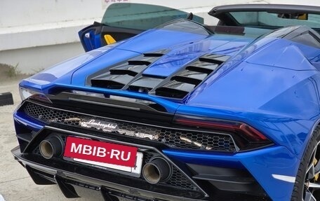 Lamborghini Huracán, 2022 год, 28 220 000 рублей, 9 фотография