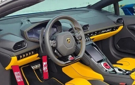 Lamborghini Huracán, 2022 год, 28 220 000 рублей, 13 фотография