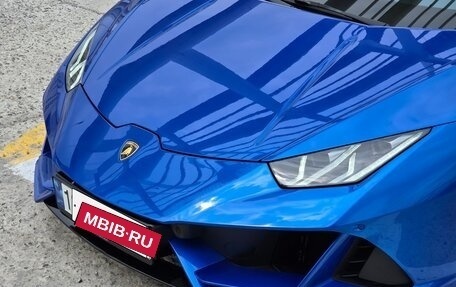 Lamborghini Huracán, 2022 год, 28 220 000 рублей, 2 фотография