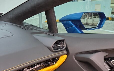 Lamborghini Huracán, 2022 год, 28 220 000 рублей, 16 фотография