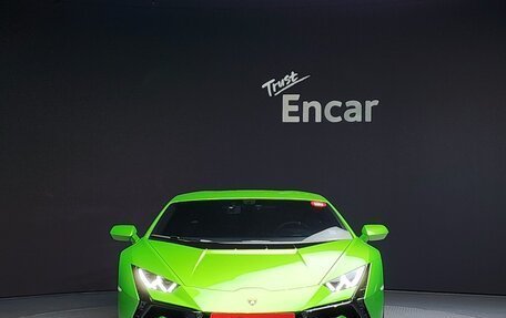 Lamborghini Huracán, 2023 год, 29 000 000 рублей, 2 фотография