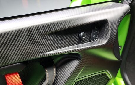 Lamborghini Huracán, 2023 год, 29 000 000 рублей, 6 фотография