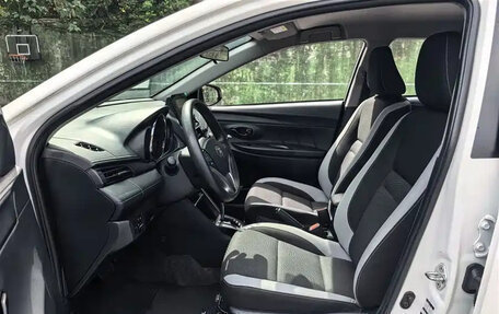 Toyota Yaris XP150 рестайлинг, 2022 год, 1 200 777 рублей, 10 фотография