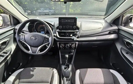 Toyota Yaris XP150 рестайлинг, 2022 год, 1 200 777 рублей, 9 фотография