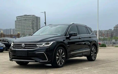 Volkswagen Tiguan II, 2022 год, 2 100 777 рублей, 1 фотография