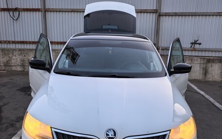 Skoda Rapid I, 2015 год, 1 050 000 рублей, 2 фотография