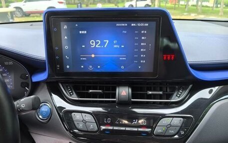 Toyota C-HR I рестайлинг, 2022 год, 1 918 000 рублей, 12 фотография