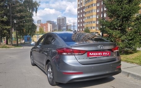 Hyundai Avante, 2018 год, 1 650 000 рублей, 5 фотография