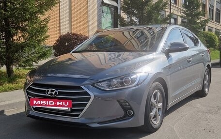 Hyundai Avante, 2018 год, 1 650 000 рублей, 4 фотография