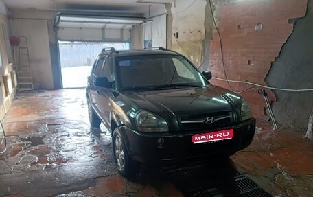 Hyundai Tucson III, 2008 год, 750 000 рублей, 1 фотография