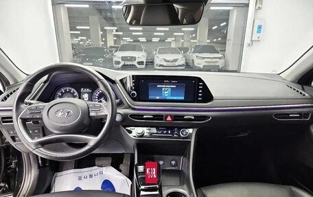 Hyundai Sonata VIII, 2021 год, 1 900 000 рублей, 6 фотография
