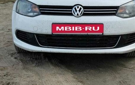 Volkswagen Polo VI (EU Market), 2013 год, 1 300 000 рублей, 2 фотография