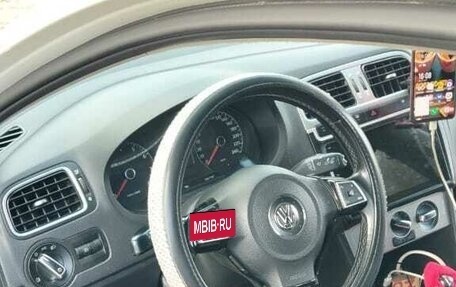 Volkswagen Polo VI (EU Market), 2013 год, 1 300 000 рублей, 12 фотография
