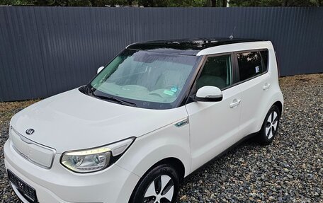KIA Soul EV I, 2017 год, 1 490 000 рублей, 2 фотография