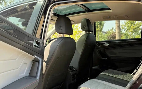 Volkswagen Tiguan II, 2022 год, 1 990 777 рублей, 12 фотография