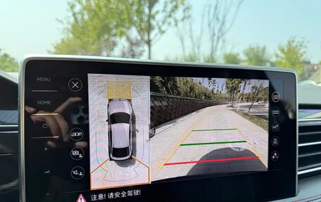 Volkswagen Tiguan II, 2022 год, 1 990 777 рублей, 15 фотография