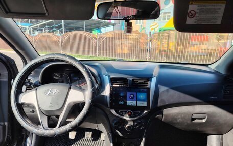 Hyundai Solaris II рестайлинг, 2012 год, 550 000 рублей, 2 фотография