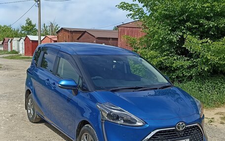 Toyota Sienta II, 2019 год, 1 750 000 рублей, 2 фотография