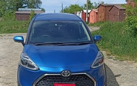 Toyota Sienta II, 2019 год, 1 750 000 рублей, 4 фотография